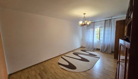 3 decomandate CT | Rovine – Borcanul cu Miere
