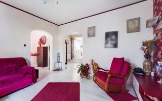 Vilă cu 6 camere în zona Alfa - Poză 18