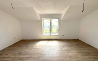 Duplex spațios cu 4 camere si debara |  Mosnita Noua | Sala de Sport - Poză 4