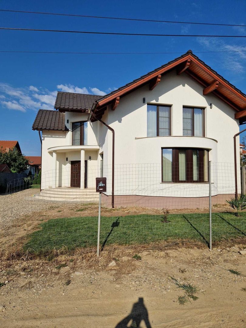 Casă de vanzare în Paulesti Satu Mare - Poză 2