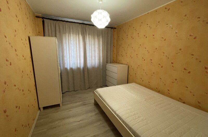 APARTAMENT ULTRAMODERN DECOMANDAT BLOC REABILITAT 70MP METROU GORJULUI - Poză 4