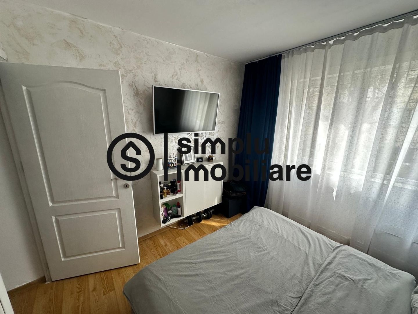 3 camere, etaj 2/4, centrala,  Rovine - 118 000 Euro - Poză 2