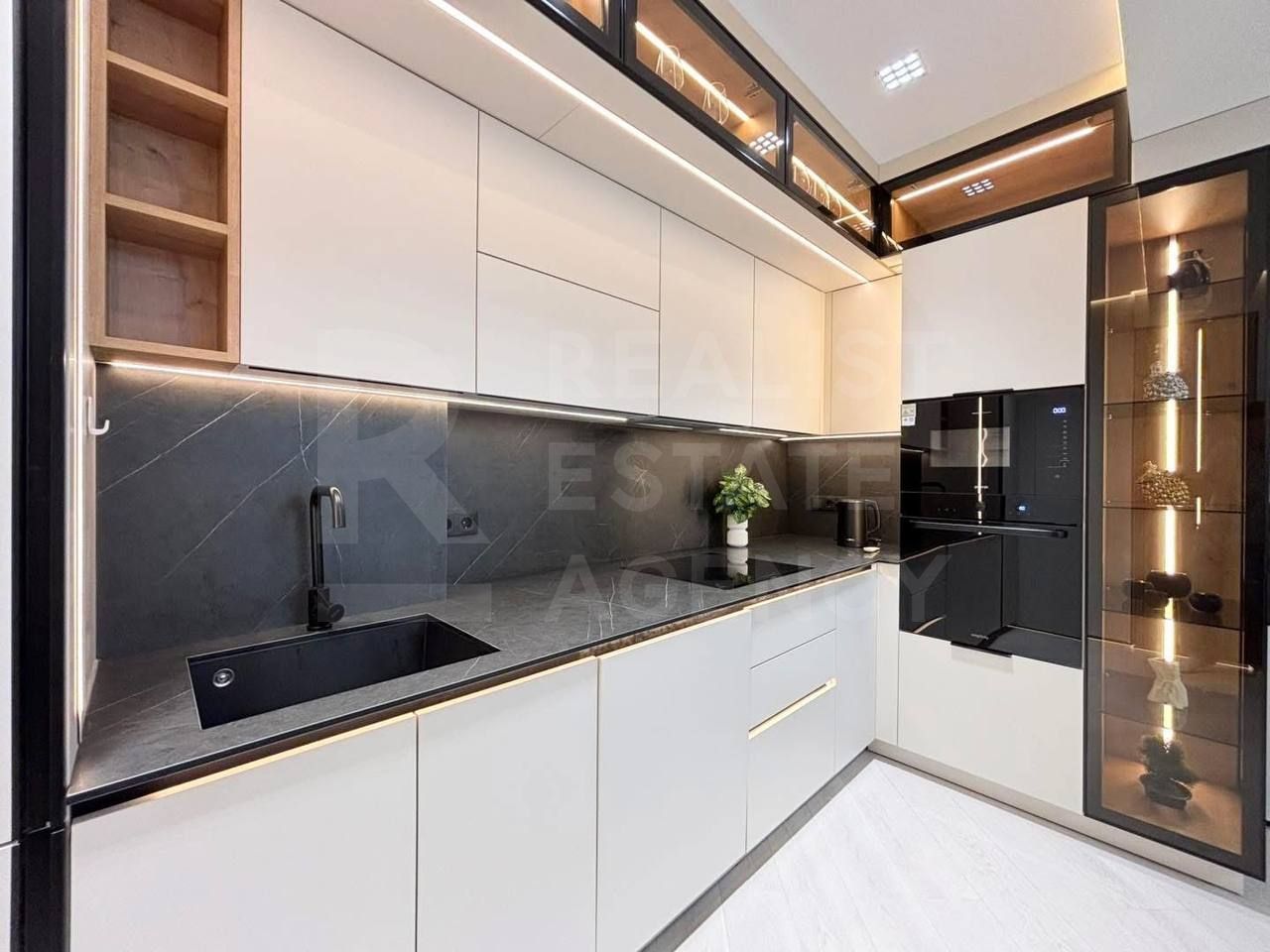 Vânzare, apartament, 2 camere, str. Calea Ieșilor, Sculeni - Poză 1