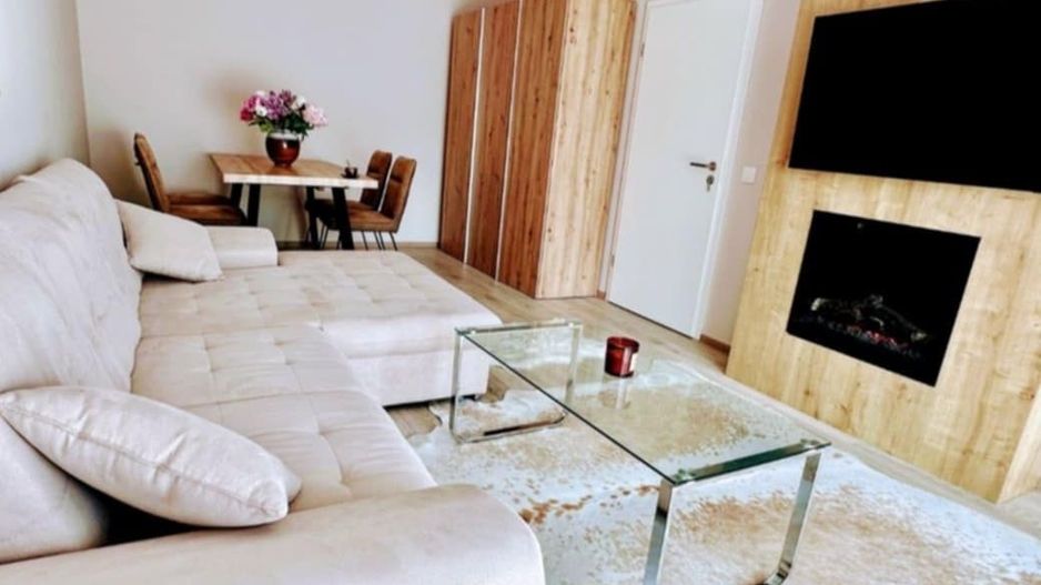 De vânzare Apartament 2 camere mobilat cu parcare și boxă Avantgarden 3 - Poză 1