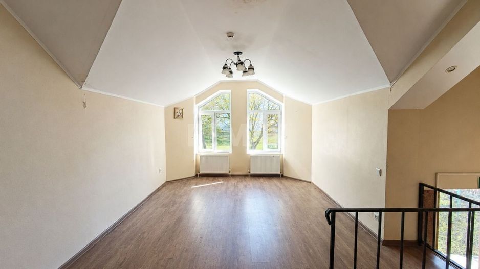 Casă în Doroțcaia – 170 m² | 13,71 ari | 6 camere + living - Poză 13