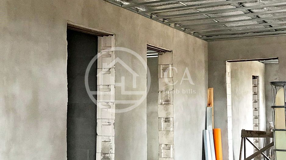 Casa de vanzare cu 4 camere pe str. Izvorului, zona Saldabagiu, Oradea - Poză 4