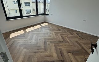 Vila Tunari cu vedere la LAC, 135m2 si curte mare - Poză 8