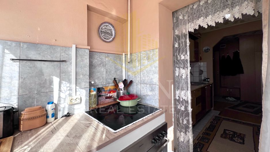 De vanzare 3 camere , decomandat -zona Vasile Alecsandri. - Poză 8