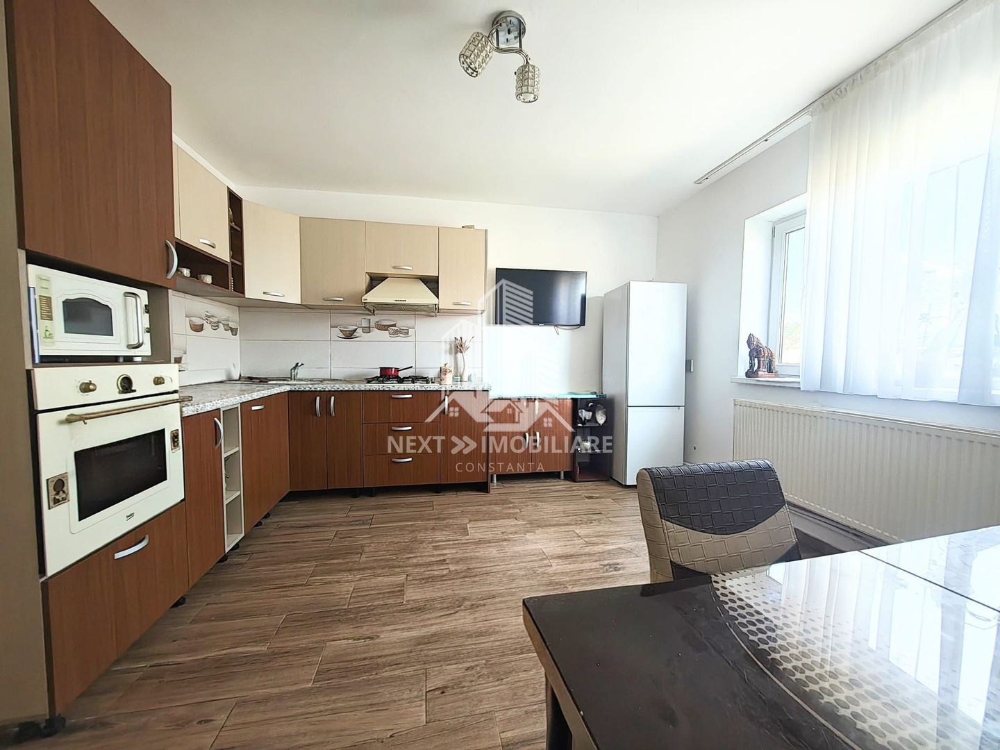 Casă P+1 cu 8 camere 492 mp teren 21 ml deschidere comision 0% - Poză 8
