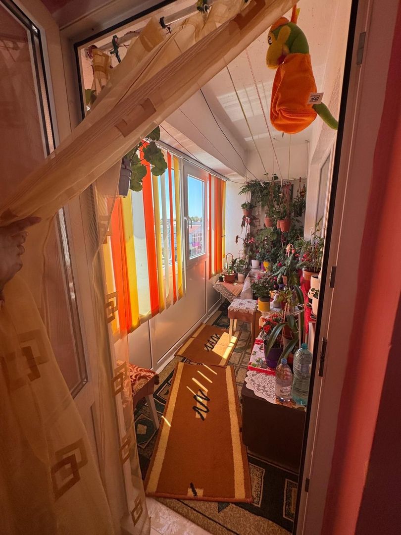 Apartament spațios, 3 camere – Bulevardul CFR, Giurgiu - Poză 4