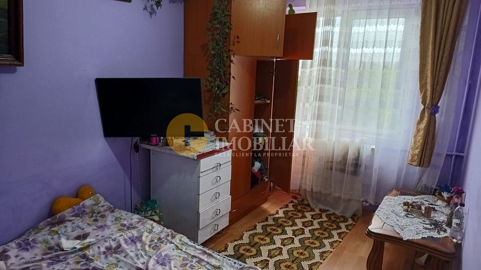 1050 Euro/MP - 3 camere SD - Zona Podu Ros - Poză 2