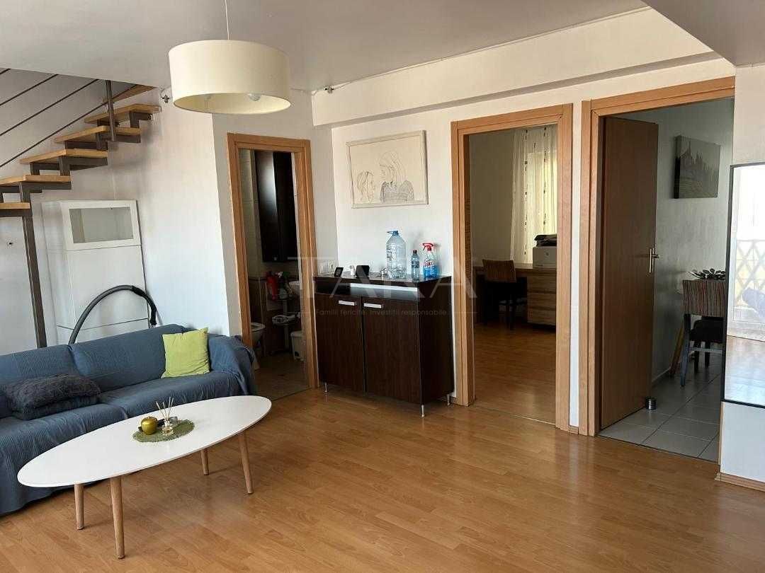 Apartament spațios pe două niveluri, cu 2 parcări – Europa. - Poză 2
