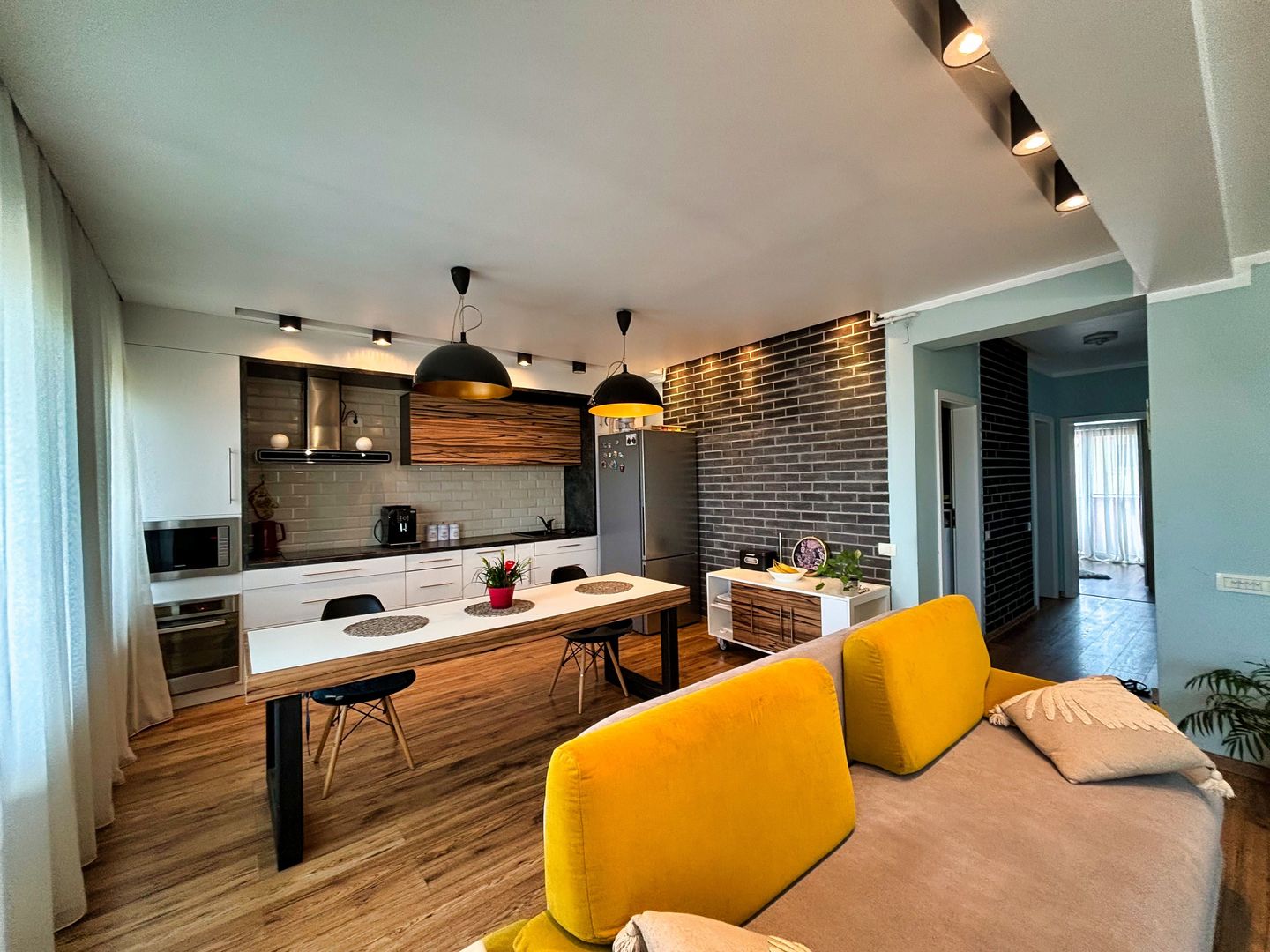 Living Generos și Locație Ideală - intrare Giroc - Poză 8