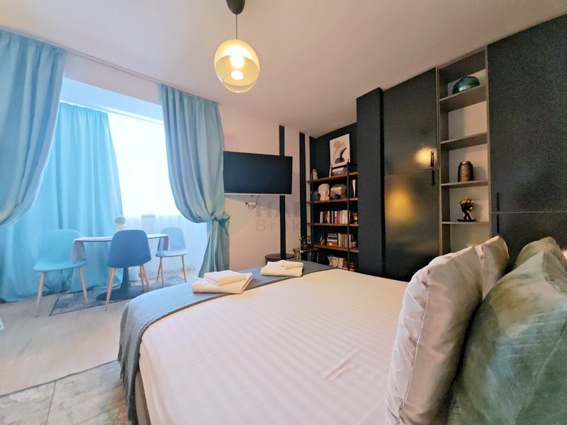 Spațioasă, luminoasă, complet renovată și mobilată, Bloc UNIC - Poză 14