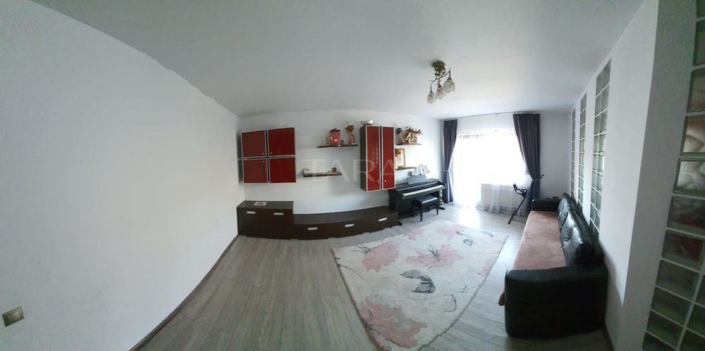 Apartament 3 camere, Intre Lacuri - Poză 1