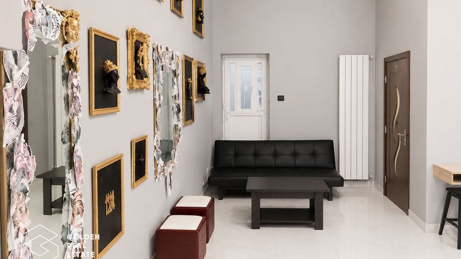 Spatiu comerical central, acces stradal, locatie exceptionala - Poză 3