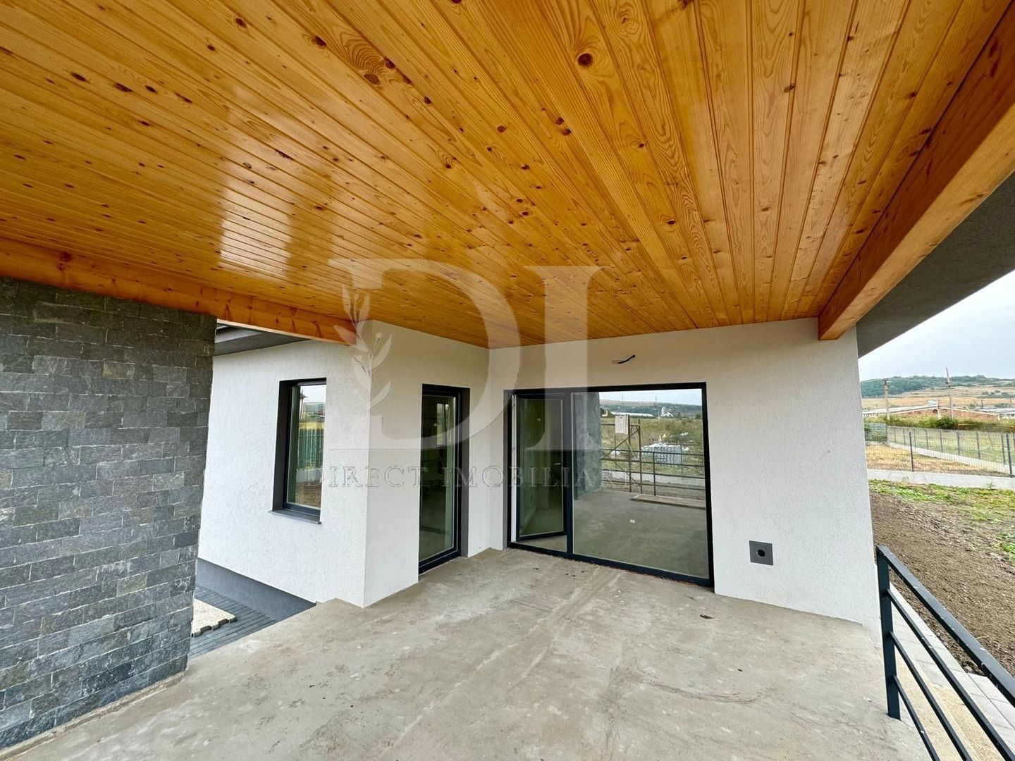 Casa semifinisată | teren liber 675 mp  | Zona Jucu - Poză 21