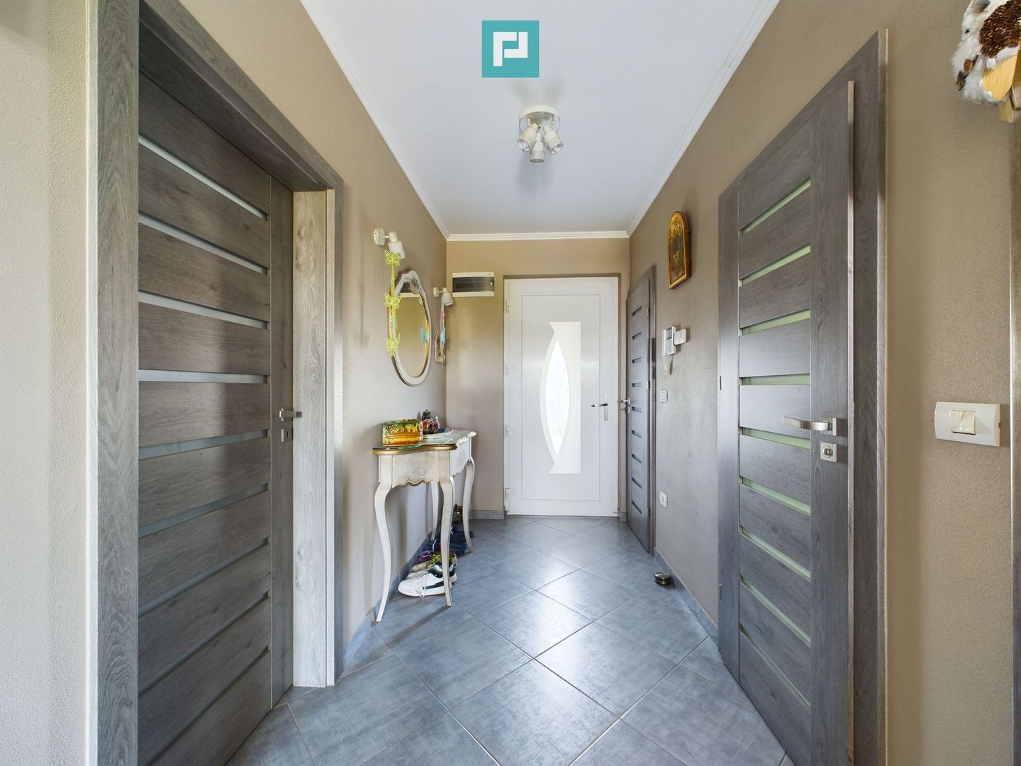 Duplex 1/2 Moşniţa Nouă - Poză 11