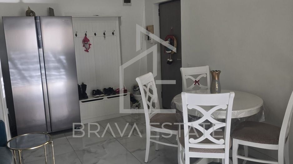 Apartament 2 camere, 44mp, balcon, parcare, strada Eroilor - Poză 2
