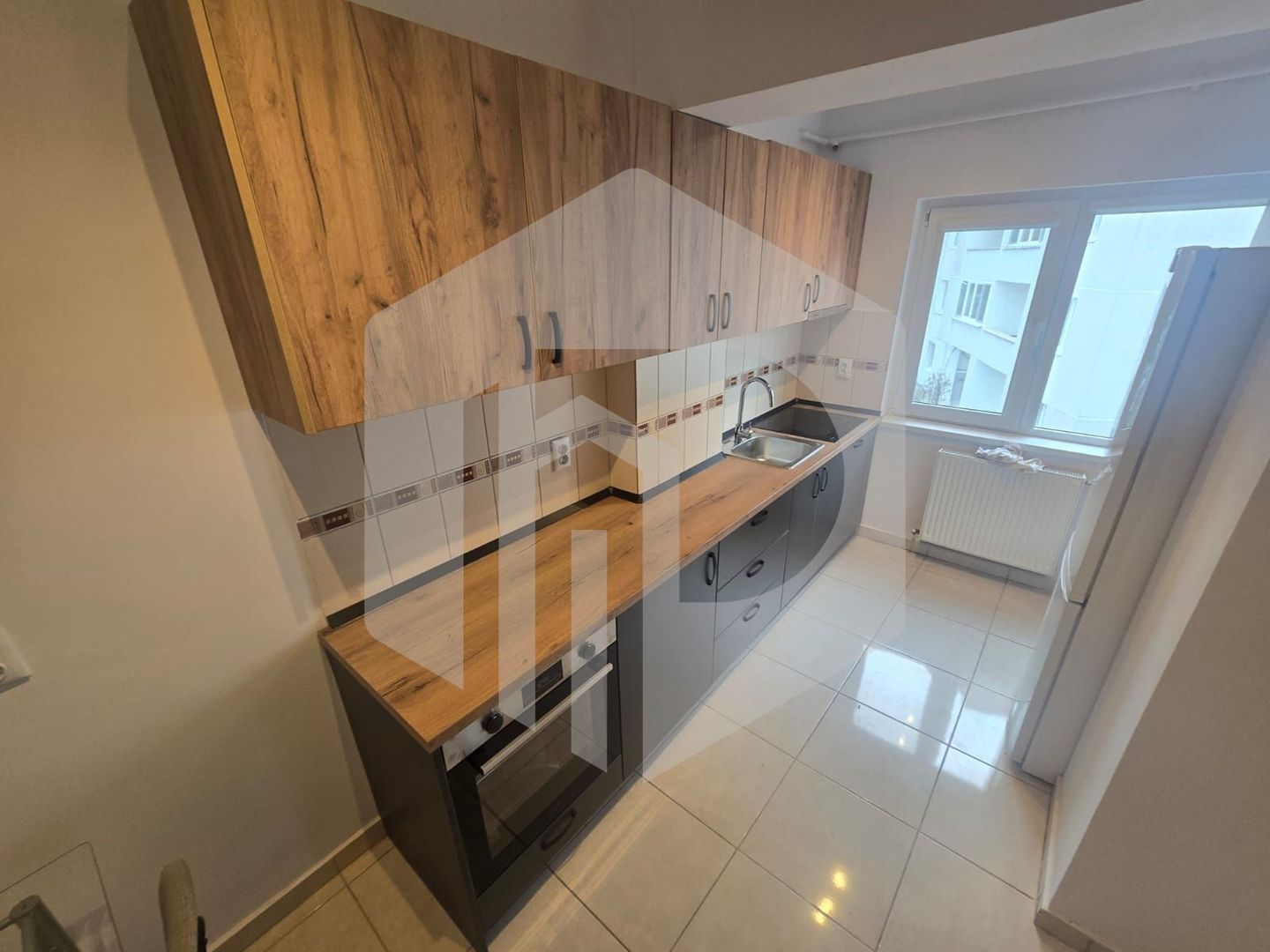 Apartament modern 3 camere 2 bai Strada Oituz - Poză 2