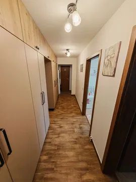 Apartament 4 camere zona Steaua etaj 2 - Poză 11