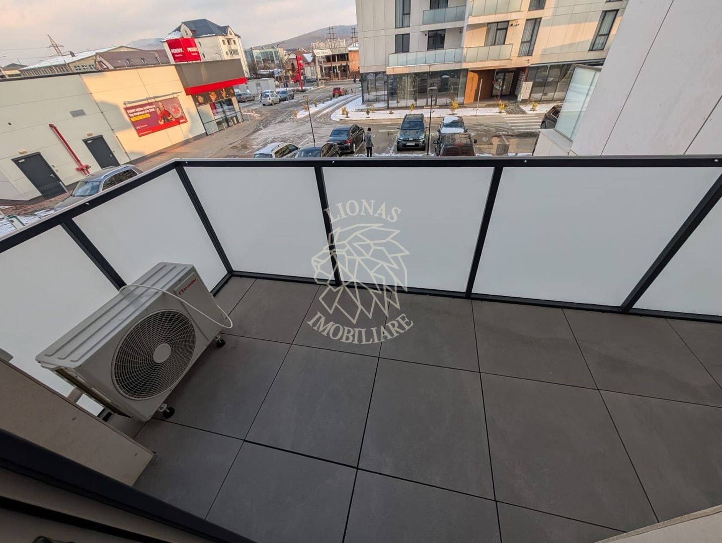 Apartament Nou 2 camere-balcon-etaj 1-lift-parcare-Zona Drumul Cetatii - Poză 5