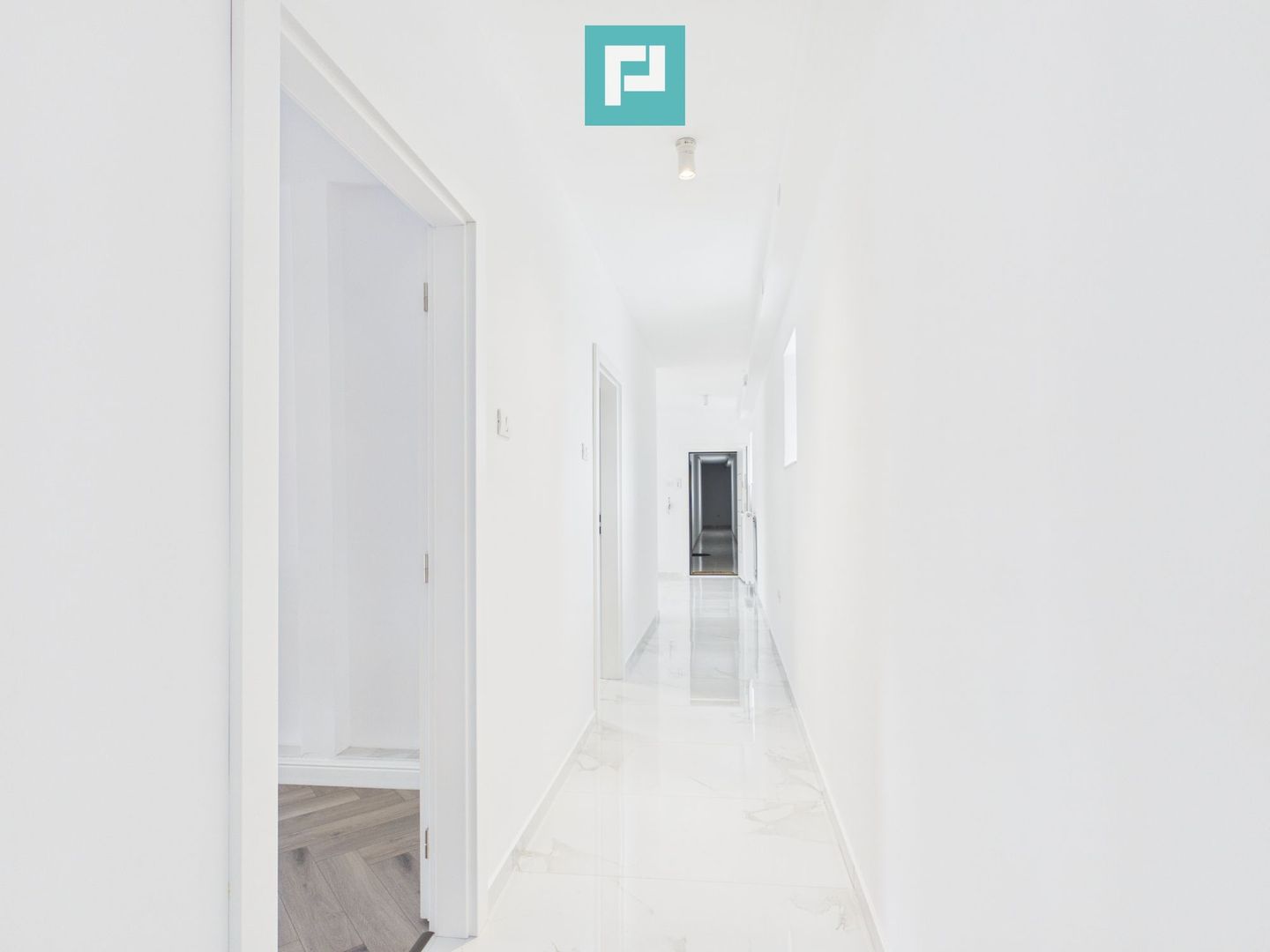Loft ultracentral ultramodern, la prima închiriere - Poză 16