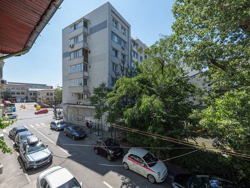 Etaj in vila ideal atelier, cabinet sau locuit, hub, activitati creative - Poză 27