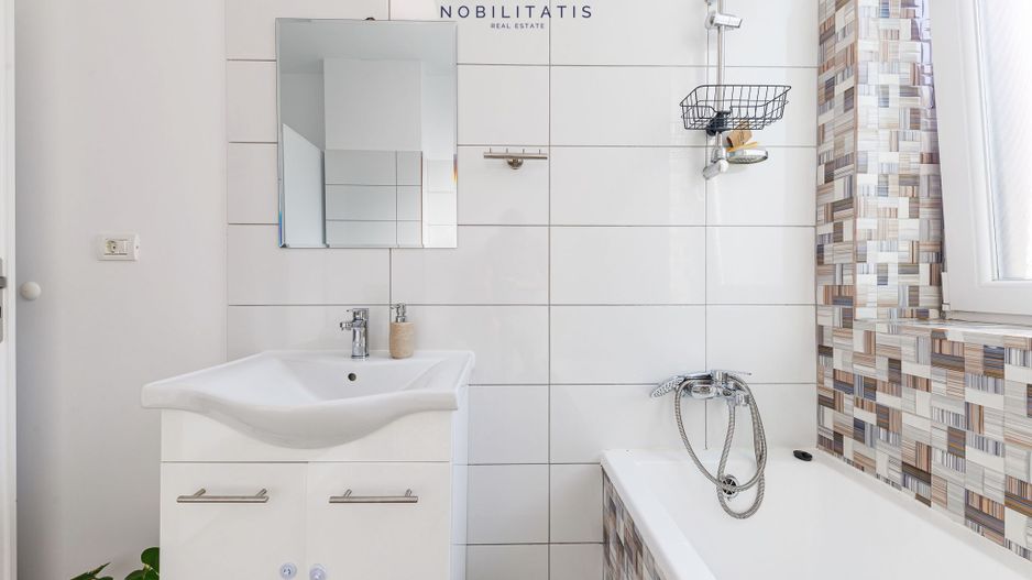 Apartament de Lux cu 3 Camere & Curte Privată de 212 mp în Timișoara - Poză 17