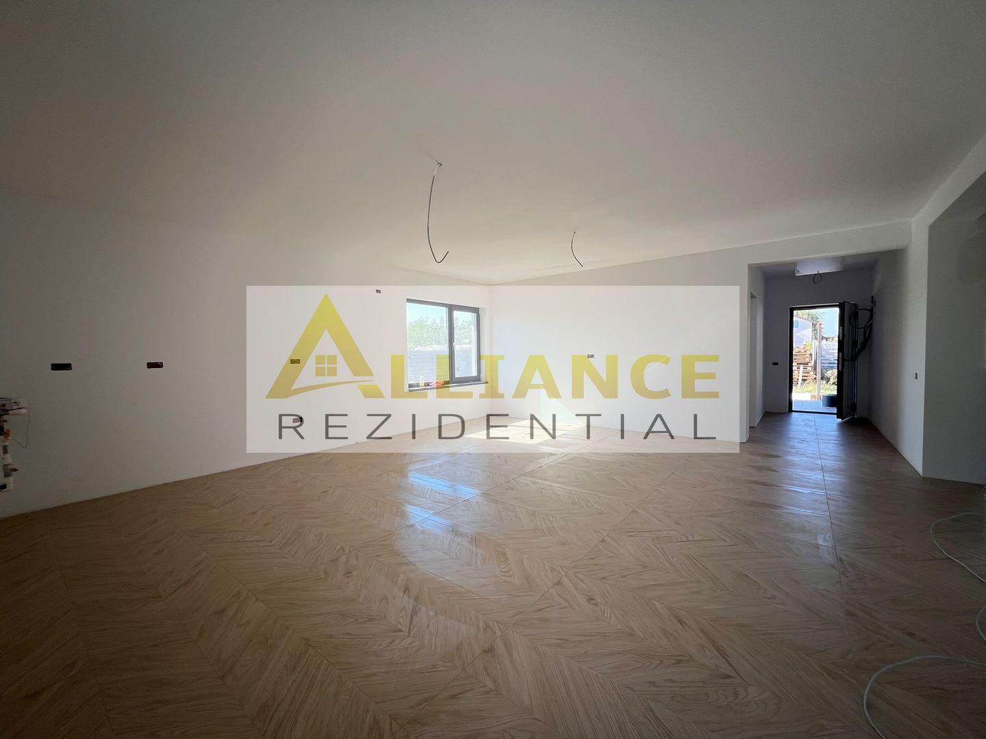 CASA PARTER-4 CAMERE- TEREN 356 MP-STR.ASFALTATA - Poză 6