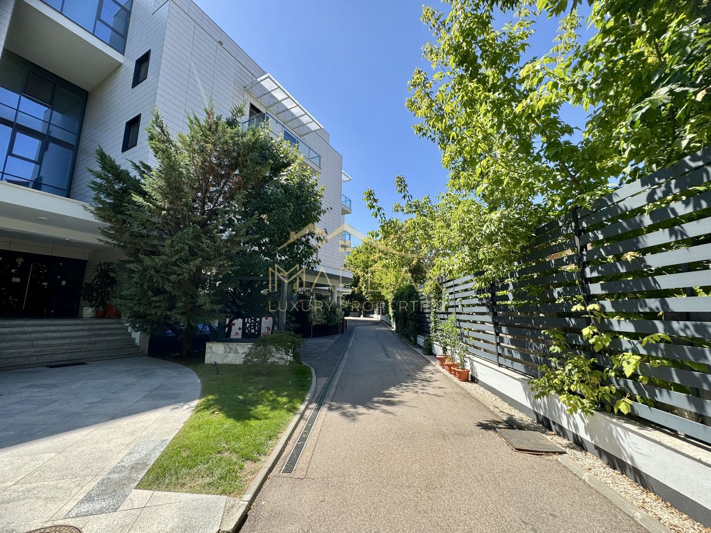 Apartament cu 4 camere *200mp* + 1 Parcare // Herastrau - Lake View - Poză 51