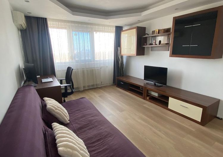 APARTAMENT COCHET METROU ZONA EROII REVOLUTIEI - Poză 1