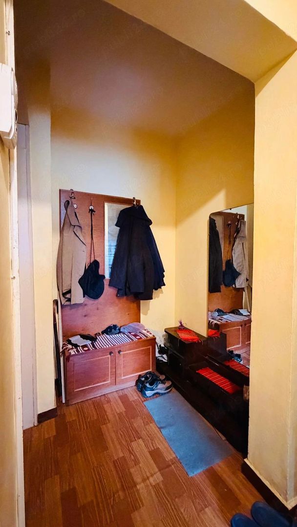 Apartament 2 camere, decomandat, etaj 3/10 Mazepa - Poză 9