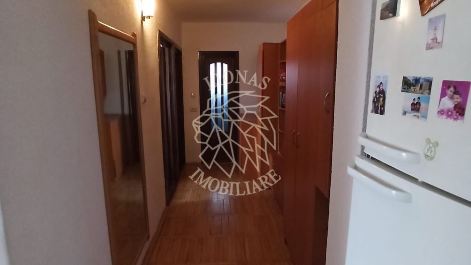 Apartament decomandat 3 camere 72 mp+spatiu depozitare 30 mp-Central - Poză 7