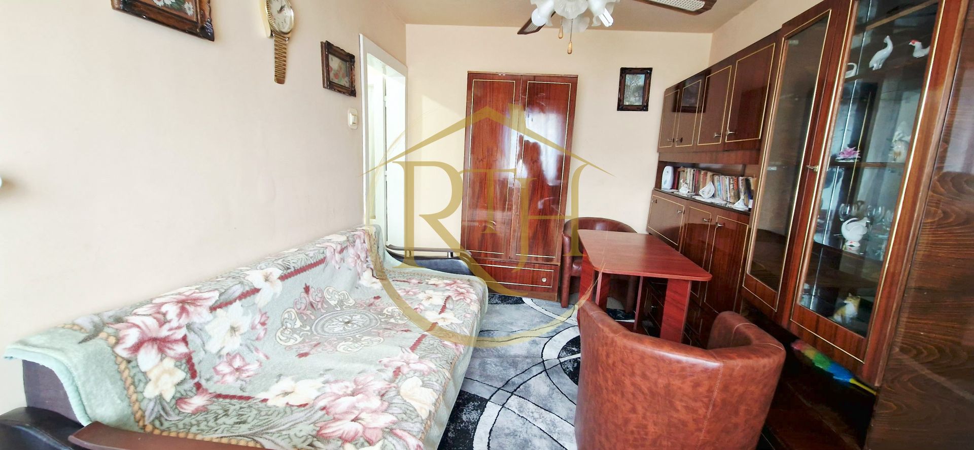 Inchiriez apartament cu 2 camere,clima centrala, zona Calea Sagului/ 300 euro. - Poză 9