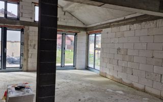 CASA  LA ROSU DE VANZARE IN OARDA, LA 170000 - Poză 3