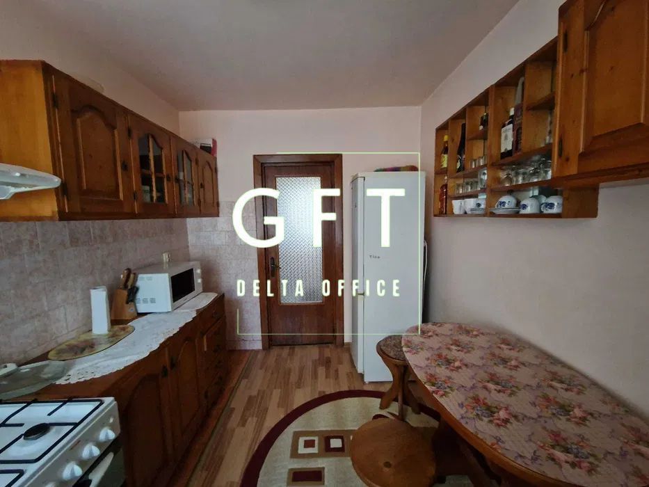 Apartament 3 camere decomandat - Poză 5