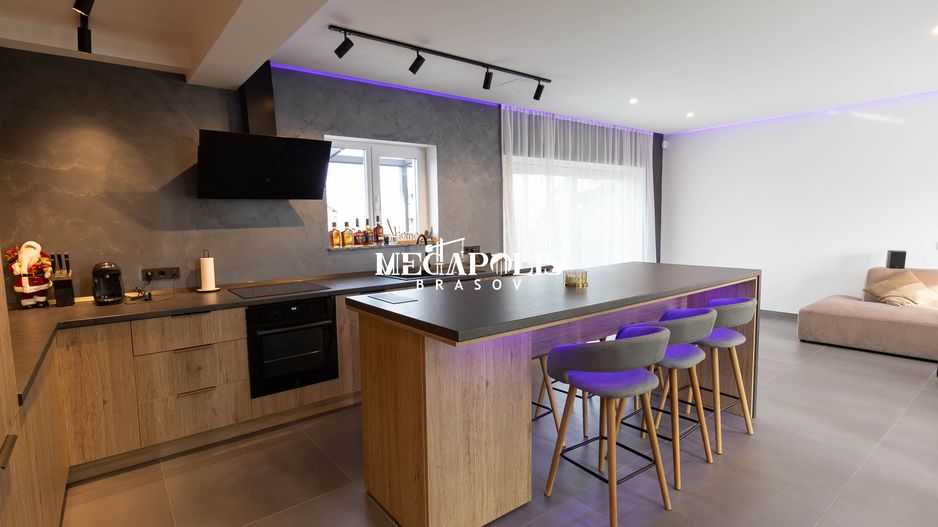 Casă Tip Triplex  Brașov Cartier Izvor - Poză 1