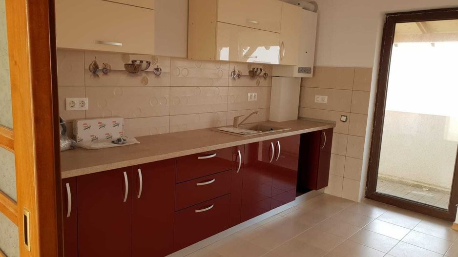 Inchiriez apartament - Poză 3