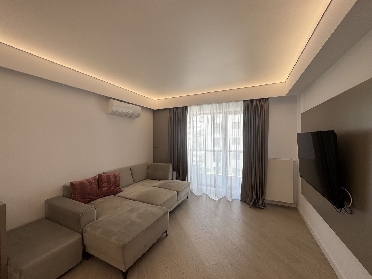 Apartament 2 camere Cortina North - Poză 1