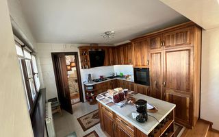 VILA de lux - design clasic-vintage - Dealul Galata - Sos Voinesti - Poză 14