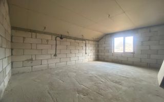 Zona de deal! Vanzare casa cu 6 camere in Pietrari - Poză 5