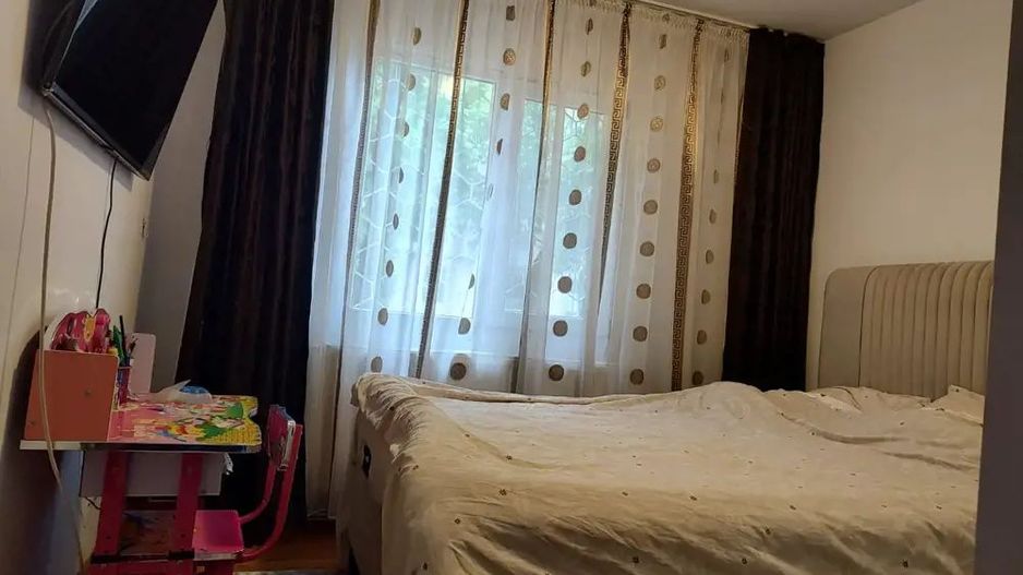 De vanzare apartament 2 camere renovat, zona Salaj - Poză 3