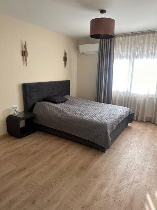 APARTAMENT  CENTRAL ZONA DOROBANTI - Poză 2