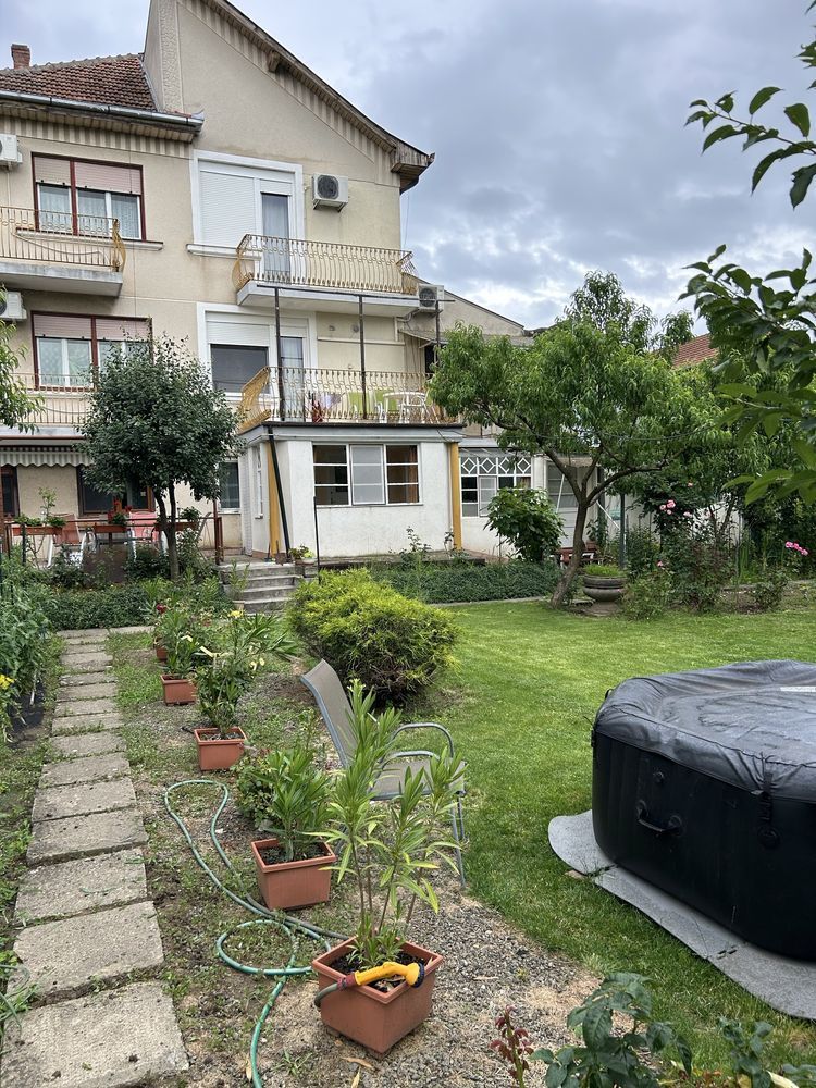 Casa de vanzare pe strada Paris - Poză 8