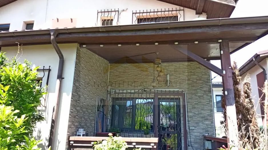 Vila duplex cochetă cu terasă și curte cartierul Scriitorilor - Poză 2