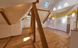 🏢 Spațiu de birouri – 5 camere, 3 băi – Mansardă vilă, Central - Poză 17