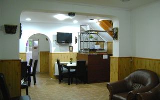 Pensiune de vanzare P+E Busteni - central - Poză 28