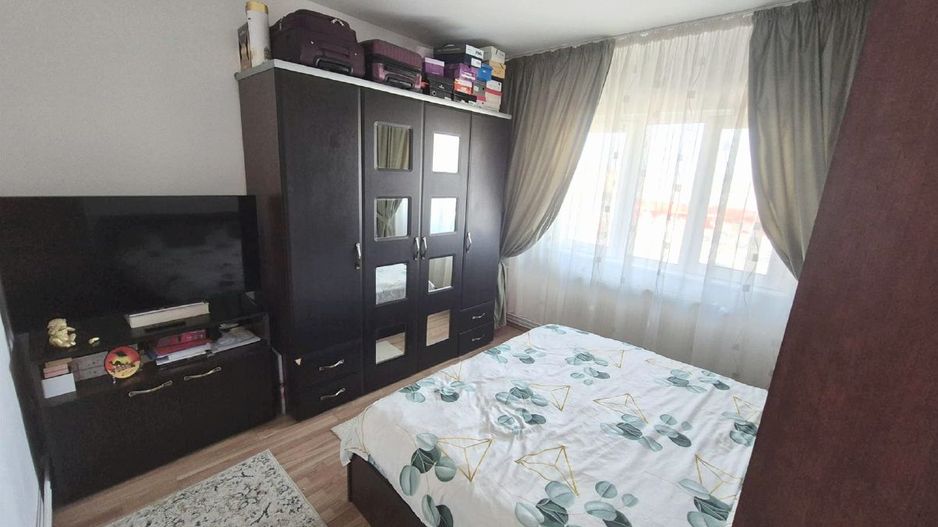 Apartament 2 camere, decomandat, Cetate, et.3 - Poză 5