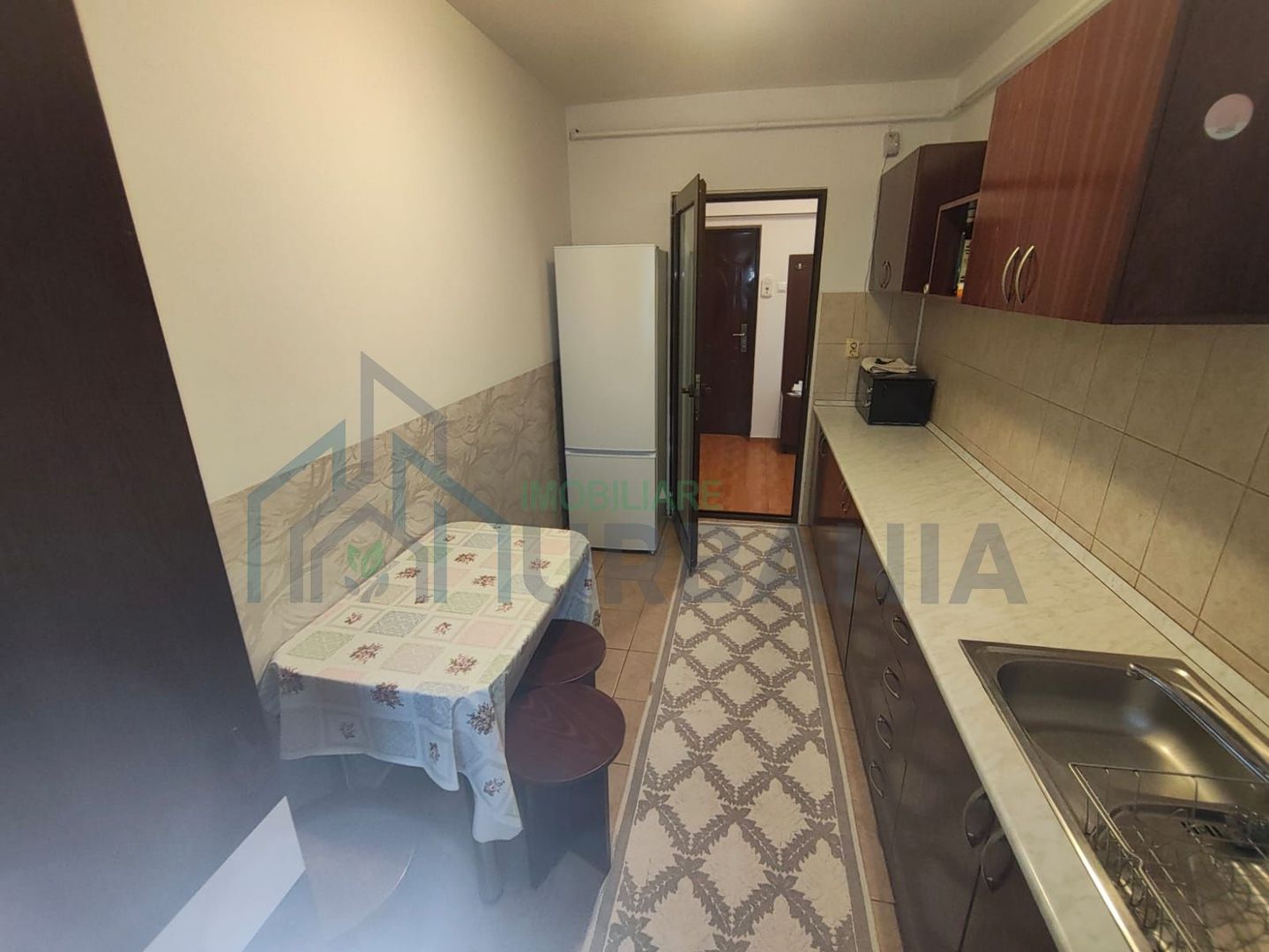 # închiriez apartament foarte convenabil - Poză 6